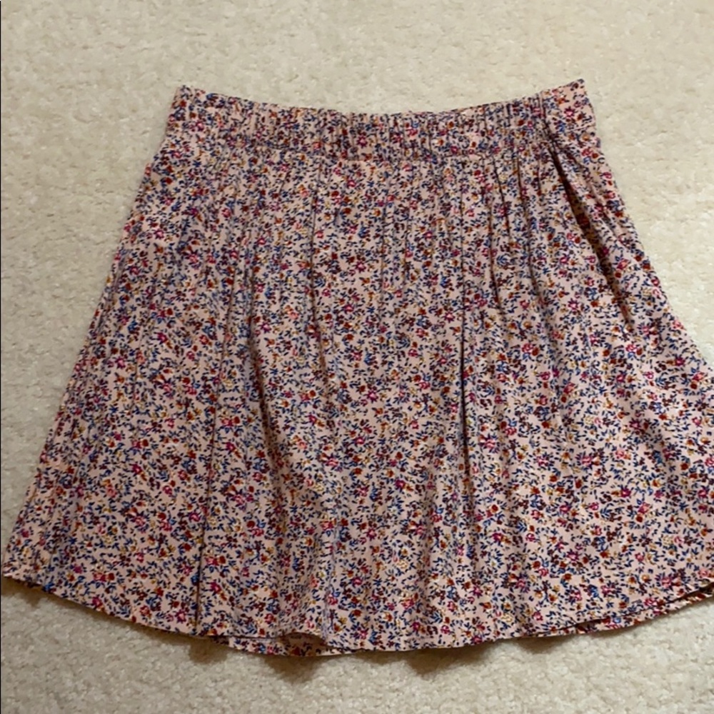 Skirt - Picture 2 of 2